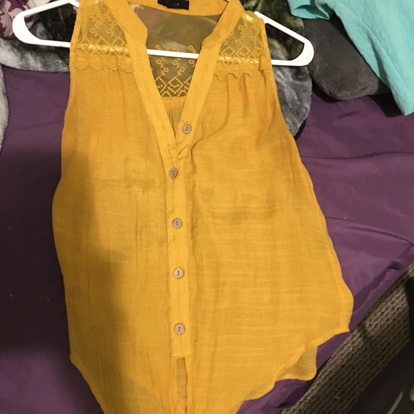 Tank top bundle - Picture 6 of 7